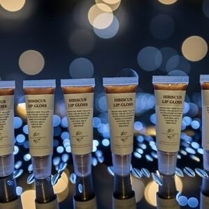 Hibiscus Lip Gloss - Natural Brown